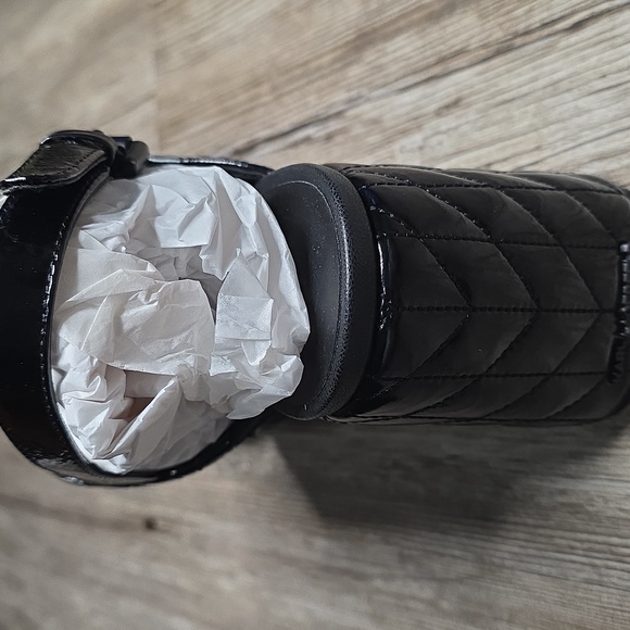 Karl Lagerfeld Sarina Quilted Open Toe Kitten Heeled Sandal - Picture 5 of 7